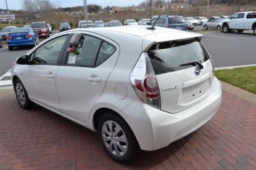 Photo Image Gallery & Touchup Paint: Toyota Priusc in Super White   (040)  YEARS: 2012-2013