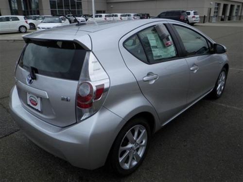 Photo Image Gallery & Touchup Paint: Toyota Priusc in Classic Silver Metallic  (1F7)  YEARS: 2012-2013