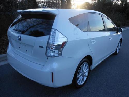 Photo Image Gallery & Touchup Paint: Toyota Priusv in Blizzard Pearl   (070)  YEARS: 2012-2013
