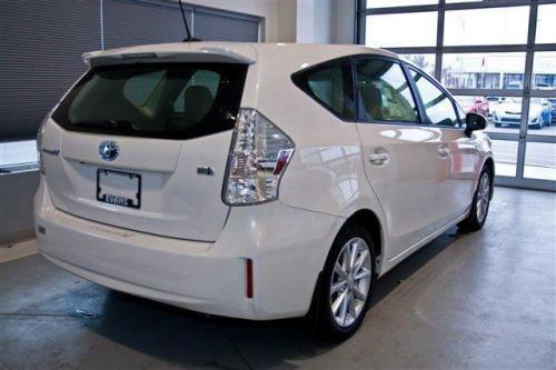 Photo Image Gallery & Touchup Paint: Toyota Priusv in Blizzard Pearl   (070)  YEARS: 2012-2013