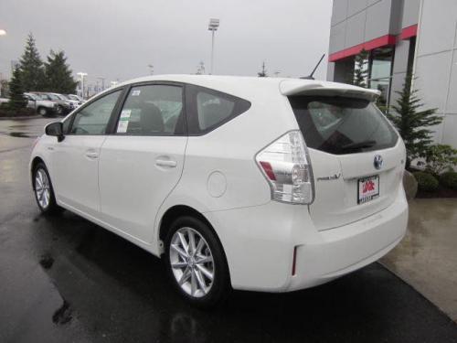 Photo Image Gallery & Touchup Paint: Toyota Priusv in Blizzard Pearl   (070)  YEARS: 2012-2013