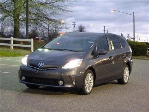Photo Image Gallery & Touchup Paint: Toyota Priusv in Magnetic Gray Metallic  (1G3)  YEARS: 2012-2013