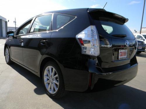 Photo Image Gallery & Touchup Paint: Toyota Priusv in Black    (202)  YEARS: 2012-2013