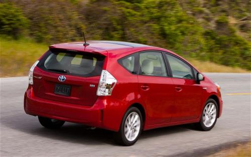 Photo Image Gallery & Touchup Paint: Toyota Priusv in Barcelona Red Metallic  (3R3)  YEARS: 2012-2013