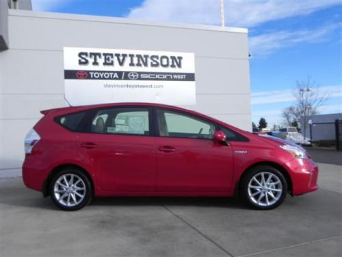 Photo Image Gallery & Touchup Paint: Toyota Priusv in Barcelona Red Metallic  (3R3)  YEARS: 2012-2013
