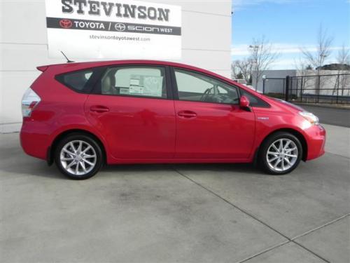 Photo Image Gallery & Touchup Paint: Toyota Priusv in Barcelona Red Metallic  (3R3)  YEARS: 2012-2013