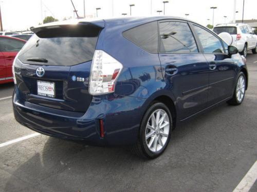 Photo Image Gallery & Touchup Paint: Toyota Priusv in Blue Ribbon Metallic  (8T5)  YEARS: 2012-2013