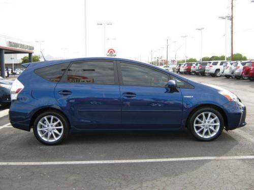 Photo Image Gallery & Touchup Paint: Toyota Priusv in Blue Ribbon Metallic  (8T5)  YEARS: 2012-2013