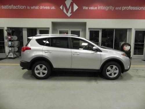 Photo Image Gallery & Touchup Paint: Toyota Rav4 in Classic Silver Metallic  (1F7)  YEARS: 2013-2013
