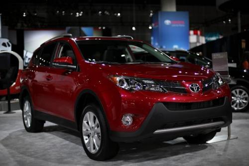 Photo Image Gallery & Touchup Paint: Toyota Rav4 in Barcelona Red Metallic  (3R3)  YEARS: 2013-2013