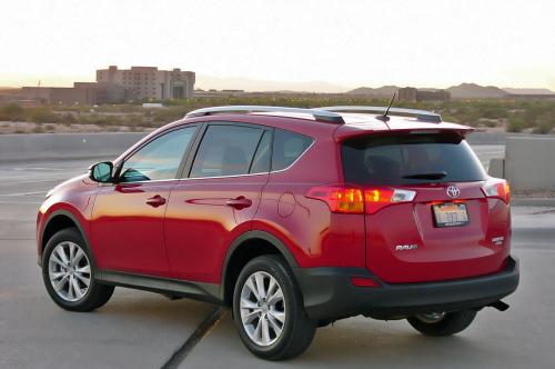 Photo Image Gallery & Touchup Paint: Toyota Rav4 in Barcelona Red Metallic  (3R3)  YEARS: 2013-2013