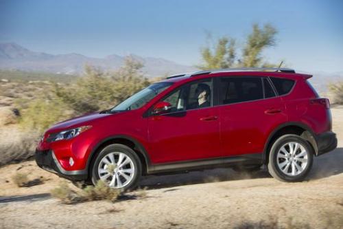 Photo Image Gallery & Touchup Paint: Toyota Rav4 in Barcelona Red Metallic  (3R3)  YEARS: 2013-2013
