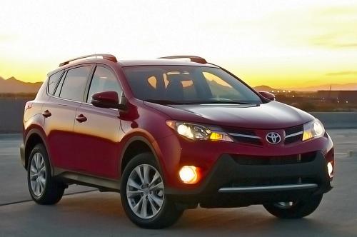 Photo Image Gallery & Touchup Paint: Toyota Rav4 in Barcelona Red Metallic  (3R3)  YEARS: 2013-2013
