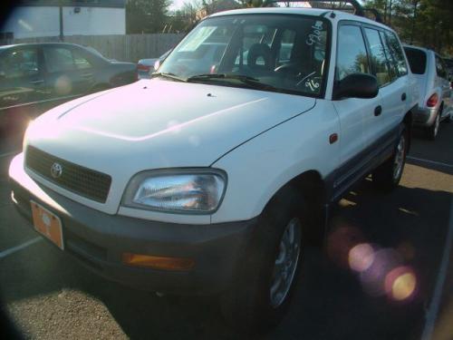 Photo Image Gallery & Touchup Paint: Toyota Rav4 in White    (041)  YEARS: 1996-1996