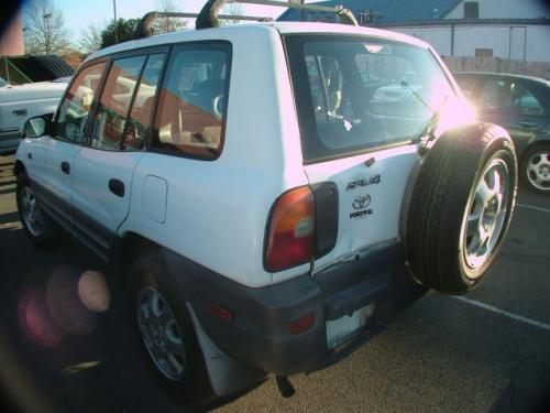 Photo Image Gallery & Touchup Paint: Toyota Rav4 in White    (041)  YEARS: 1996-1996