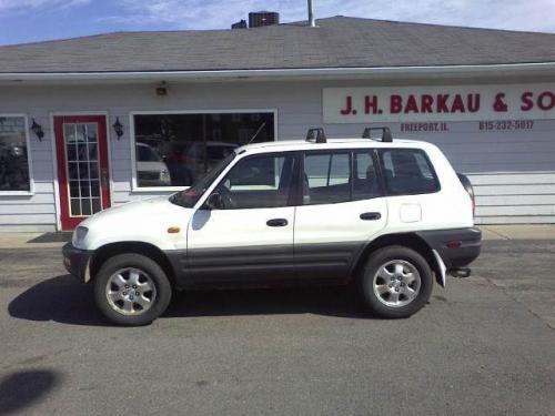 Photo Image Gallery & Touchup Paint: Toyota Rav4 in White    (041)  YEARS: 1996-1996