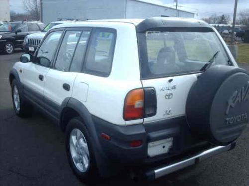 Photo Image Gallery & Touchup Paint: Toyota Rav4 in Natural White   (056)  YEARS: 1997-2001