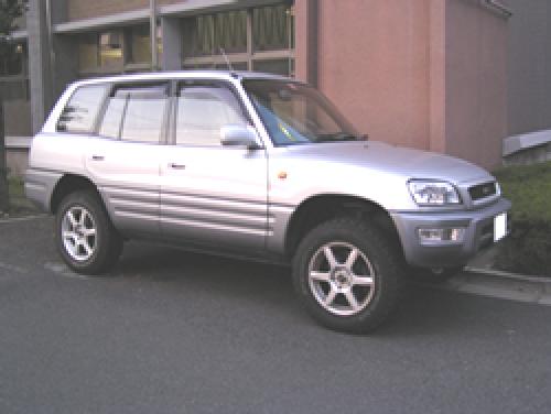 Photo Image Gallery & Touchup Paint: Toyota Rav4 in Alpine Silver Metallic  (199)  YEARS: 1997-1998