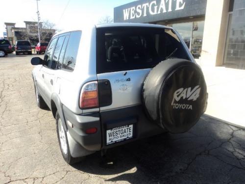 Photo Image Gallery & Touchup Paint: Toyota Rav4 in Alpine Silver Metallic  (199)  YEARS: 1997-1998