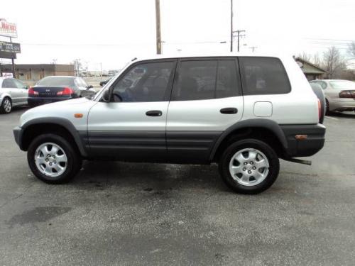 Photo Image Gallery & Touchup Paint: Toyota Rav4 in Alpine Silver Metallic  (199)  YEARS: 1997-1998