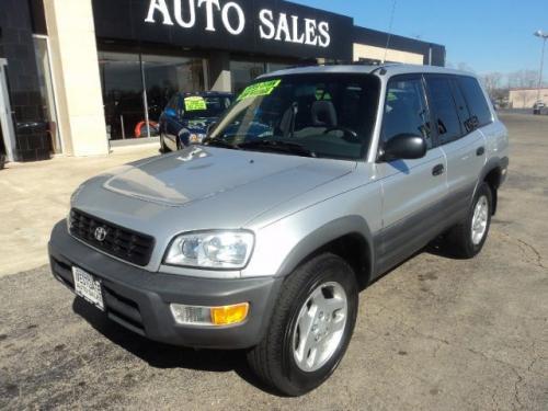 Photo Image Gallery & Touchup Paint: Toyota Rav4 in Alpine Silver Metallic  (199)  YEARS: 1997-1998