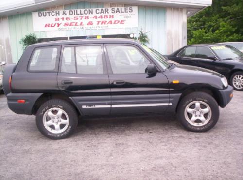 Photo Image Gallery & Touchup Paint: Toyota Rav4 in Black    (202)  YEARS: 1997-2000