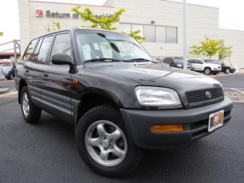 Photo Image Gallery & Touchup Paint: Toyota Rav4 in Black    (202)  YEARS: 1997-2000