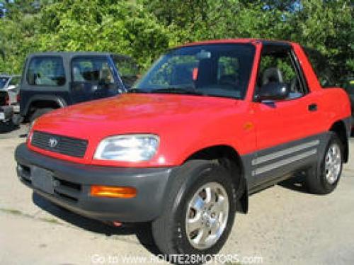 Photo Image Gallery & Touchup Paint: Toyota Rav4 in Bright Red   (3E6)  YEARS: 1996-1997