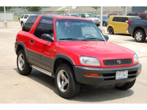 Photo Image Gallery & Touchup Paint: Toyota Rav4 in Bright Red   (3E6)  YEARS: 1996-1997