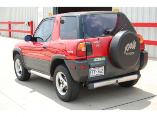 Photo Image Gallery & Touchup Paint: Toyota Rav4 in Bright Red   (3E6)  YEARS: 1996-1997