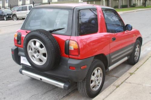 Photo Image Gallery & Touchup Paint: Toyota Rav4 in Bright Red   (3E6)  YEARS: 1996-1997