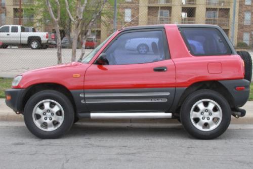 Photo Image Gallery & Touchup Paint: Toyota Rav4 in Bright Red   (3E6)  YEARS: 1996-1997