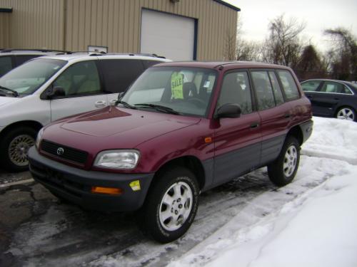 Photo Image Gallery & Touchup Paint: Toyota Rav4 in Prussian Red Pearl  (3J8)  YEARS: 1996-1998