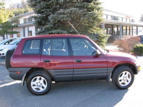 Photo Image Gallery & Touchup Paint: Toyota Rav4 in Prussian Red Pearl  (3J8)  YEARS: 1996-1998