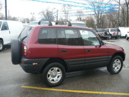Photo Image Gallery & Touchup Paint: Toyota Rav4 in Venetian Red Pearl  (3M8)  YEARS: 1999-2000