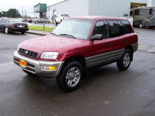 Photo Image Gallery & Touchup Paint: Toyota Rav4 in Venetian Red Pearl  (3M8)  YEARS: 1999-2000