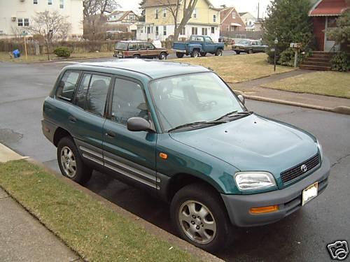 Photo Image Gallery & Touchup Paint: Toyota Rav4 in Sequoia Green Metallic  (6N5)  YEARS: 1996-1997