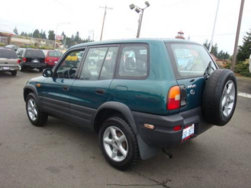 Photo Image Gallery & Touchup Paint: Toyota Rav4 in Sequoia Green Metallic  (6N5)  YEARS: 1996-1997