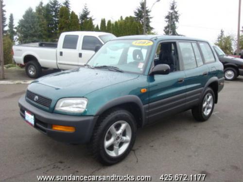 Photo Image Gallery & Touchup Paint: Toyota Rav4 in Sequoia Green Metallic  (6N5)  YEARS: 1996-1997