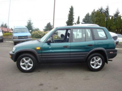 Photo Image Gallery & Touchup Paint: Toyota Rav4 in Sequoia Green Metallic  (6N5)  YEARS: 1996-1997