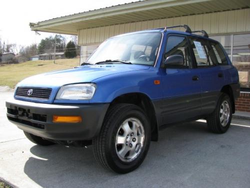 Photo Image Gallery & Touchup Paint: Toyota Rav4 in Confetti Blue Metallic  (8K4)  YEARS: 1996-1997