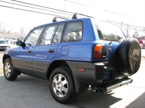 Photo Image Gallery & Touchup Paint: Toyota Rav4 in Confetti Blue Metallic  (8K4)  YEARS: 1996-1997