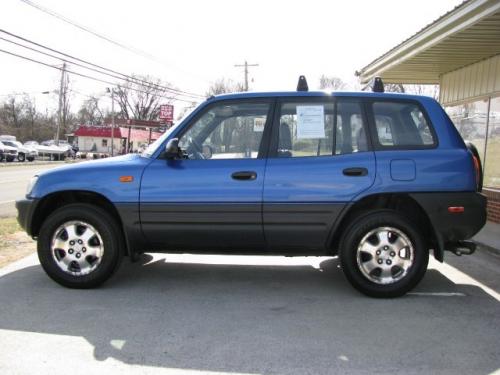 Photo Image Gallery & Touchup Paint: Toyota Rav4 in Confetti Blue Metallic  (8K4)  YEARS: 1996-1997
