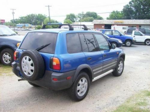 Photo Image Gallery & Touchup Paint: Toyota Rav4 in Confetti Blue Metallic  (8K4)  YEARS: 1996-1997