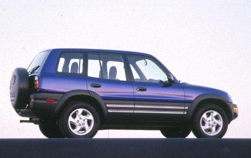 Photo Image Gallery & Touchup Paint: Toyota Rav4 in Royal Sapphire Pearl  (8L5)  YEARS: 1998-2000