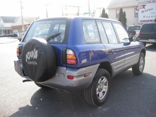 Photo Image Gallery & Touchup Paint: Toyota Rav4 in Royal Sapphire Pearl  (8L5)  YEARS: 1998-2000