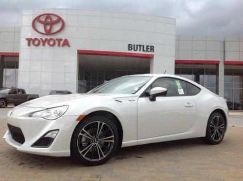 Photo Image Gallery & Touchup Paint: Scion Frs in Whiteout    (37J)  YEARS: 2013-2013