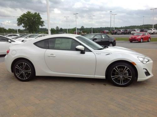 Photo Image Gallery & Touchup Paint: Scion Frs in Whiteout    (37J)  YEARS: 2013-2013