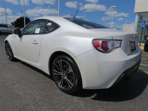 Photo Image Gallery & Touchup Paint: Scion Frs in Whiteout    (37J)  YEARS: 2013-2013