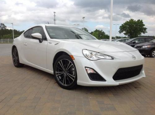 Photo Image Gallery & Touchup Paint: Scion Frs in Whiteout    (37J)  YEARS: 2013-2013